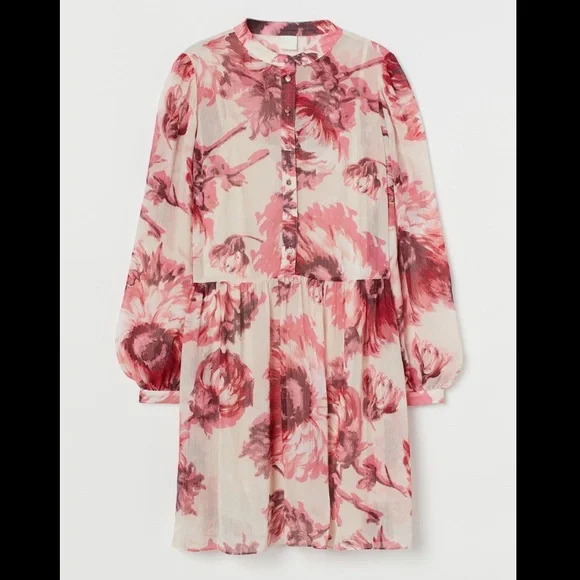sachin and babi light blue dress H&M SS2019 TRENDY PATTERNED CRINKLED CHIFFON DRESS BLOGGERS SOLD OUT  HOLIDAYS main image 1